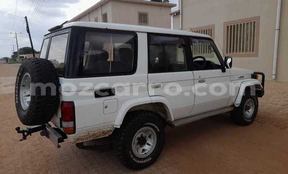 Comprar Usado Toyota Land Cruiser Branco Carro em Maputo em Maputo