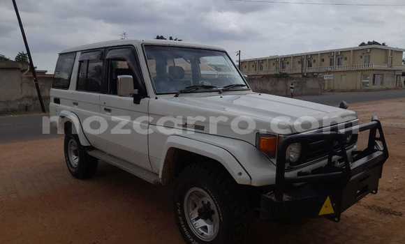 Tenga Tsaru Toyota Land Cruiser Chena Mota in Maputo in Maputo Tenga Tsaru Toyota Land Cruiser Chena Mota in Maputo in Maputo