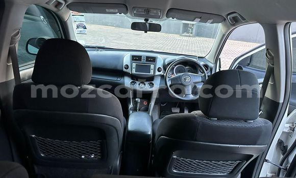 Tenga Tsaru Toyota RAV4 Chena Mota in Maputo in Maputo Tenga Tsaru Toyota RAV4 Chena Mota in Maputo in Maputo