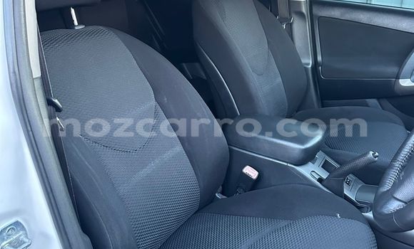 Tenga Tsaru Toyota RAV4 Chena Mota in Maputo in Maputo Tenga Tsaru Toyota RAV4 Chena Mota in Maputo in Maputo