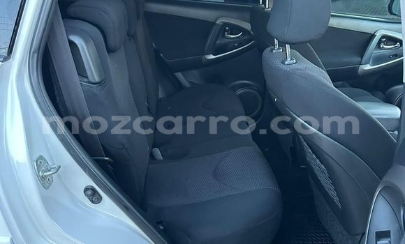 Tenga Tsaru Toyota RAV4 Chena Mota in Maputo in Maputo Tenga Tsaru Toyota RAV4 Chena Mota in Maputo in Maputo