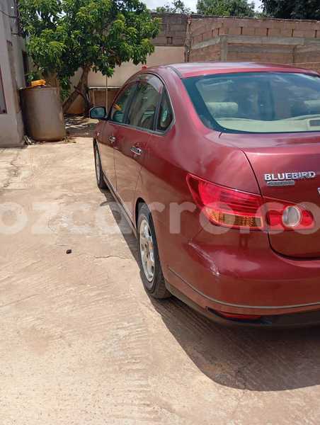 Big with watermark nissan bluebird maputo maputo 40921