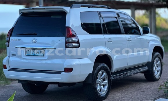 Buy Used Toyota Land Cruiser Prado White Car in Maputo in Maputo Buy Used Toyota Land Cruiser Prado White Car in Maputo in Maputo