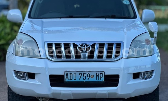 Buy Used Toyota Land Cruiser Prado White Car in Maputo in Maputo Buy Used Toyota Land Cruiser Prado White Car in Maputo in Maputo
