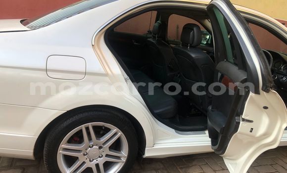 Nunua Ilio tumika Mercedes-Benz C180 coupe Nyeupe Gari ndani ya Maputo nchini Maputo Nunua Ilio tumika Mercedes-Benz C180 coupe Nyeupe Gari ndani ya Maputo nchini Maputo