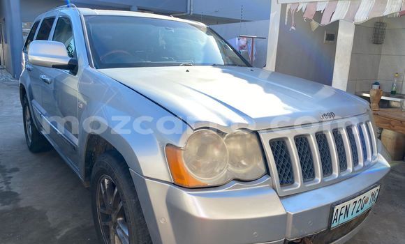 Nunua Ilio tumika Jeep Grand Cherokee Fedha Gari ndani ya Maputo nchini Maputo Nunua Ilio tumika Jeep Grand Cherokee Fedha Gari ndani ya Maputo nchini Maputo