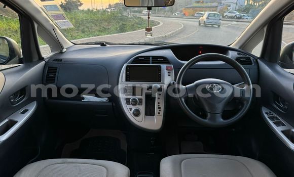 Comprar Usado Toyota Ractis Castanho Carro em Maputo em Maputo Comprar Usado Toyota Ractis Castanho Carro em Maputo em Maputo