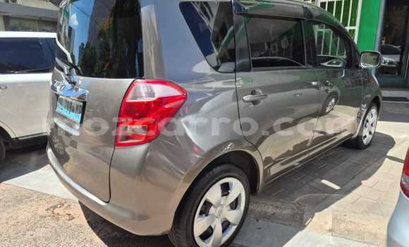 Comprar Usado Toyota Ractis Castanho Carro em Maputo em Maputo Comprar Usado Toyota Ractis Castanho Carro em Maputo em Maputo
