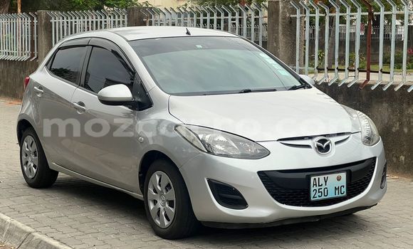 Nunua Ilio tumika Mazda Demio Fedha Gari ndani ya Maputo nchini Maputo