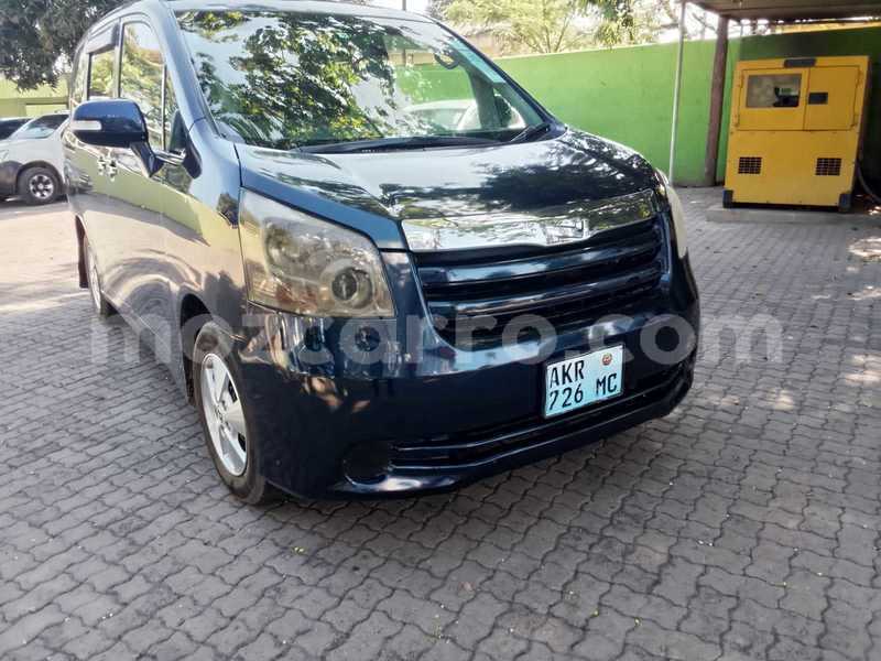 Big with watermark toyota noah maputo maputo 40980