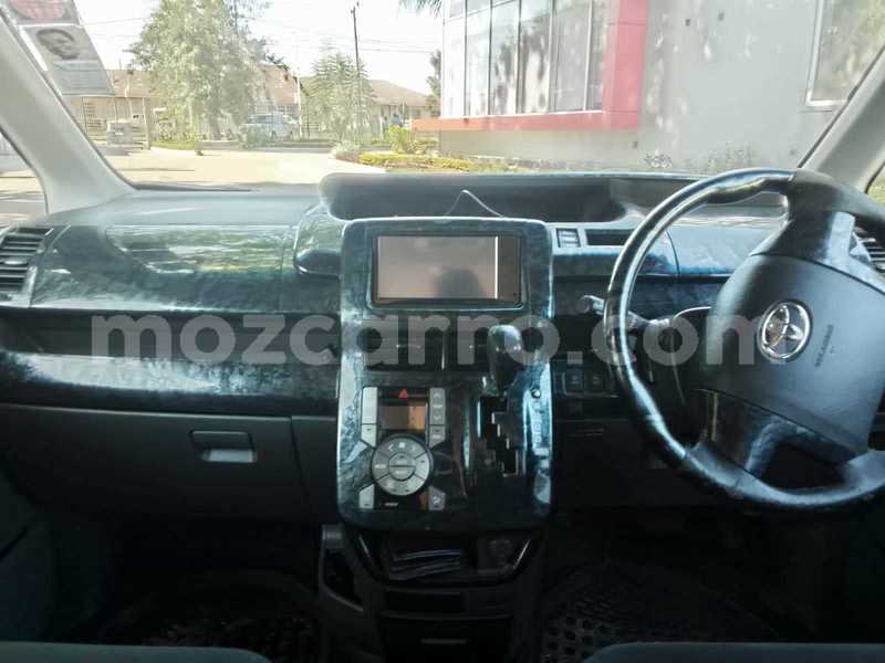 Big with watermark toyota noah maputo maputo 40980