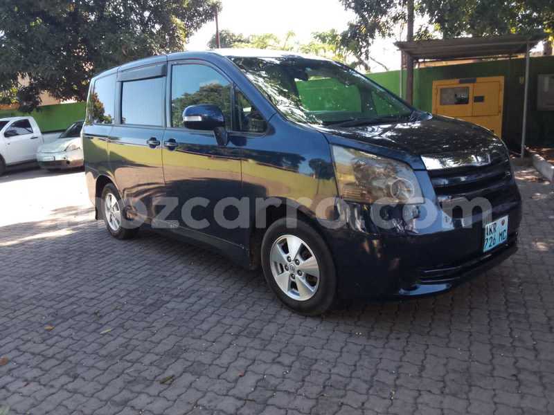 Big with watermark toyota noah maputo maputo 40980