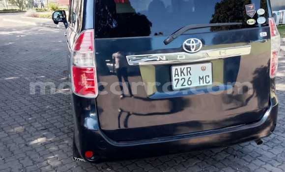 Tenga Tsaru Toyota Noah Nhema Mota in Maputo in Maputo Tenga Tsaru Toyota Noah Nhema Mota in Maputo in Maputo