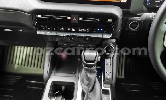 Nunua Mpya Toyota Land Cruiser Nyeupe Gari ndani ya Maputo nchini Maputo Nunua Mpya Toyota Land Cruiser Nyeupe Gari ndani ya Maputo nchini Maputo