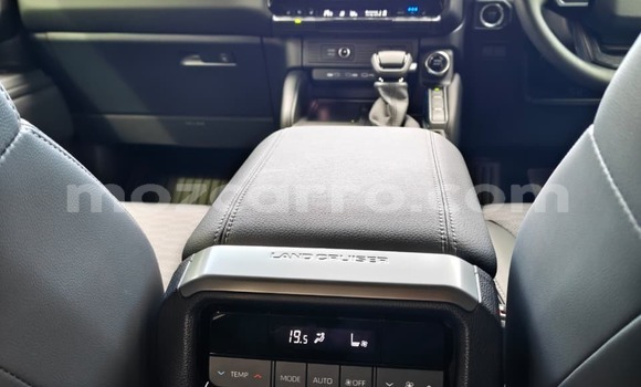 Nunua Mpya Toyota Land Cruiser Nyeupe Gari ndani ya Maputo nchini Maputo Nunua Mpya Toyota Land Cruiser Nyeupe Gari ndani ya Maputo nchini Maputo