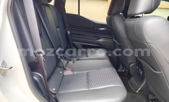 Nunua Mpya Toyota Land Cruiser Nyeupe Gari ndani ya Maputo nchini Maputo Nunua Mpya Toyota Land Cruiser Nyeupe Gari ndani ya Maputo nchini Maputo