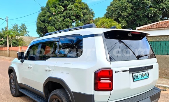 Nunua Mpya Toyota Land Cruiser Nyeupe Gari ndani ya Maputo nchini Maputo Nunua Mpya Toyota Land Cruiser Nyeupe Gari ndani ya Maputo nchini Maputo