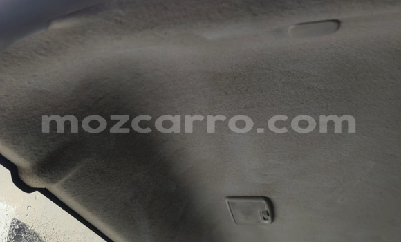 Comprar Usado Isuzu KB Branco Carro em Maputo em Maputo Comprar Usado Isuzu KB Branco Carro em Maputo em Maputo