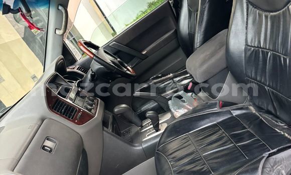 Comprar Usado Mitsubishi Pajero Sport Prata Carro em Maputo em Maputo Comprar Usado Mitsubishi Pajero Sport Prata Carro em Maputo em Maputo