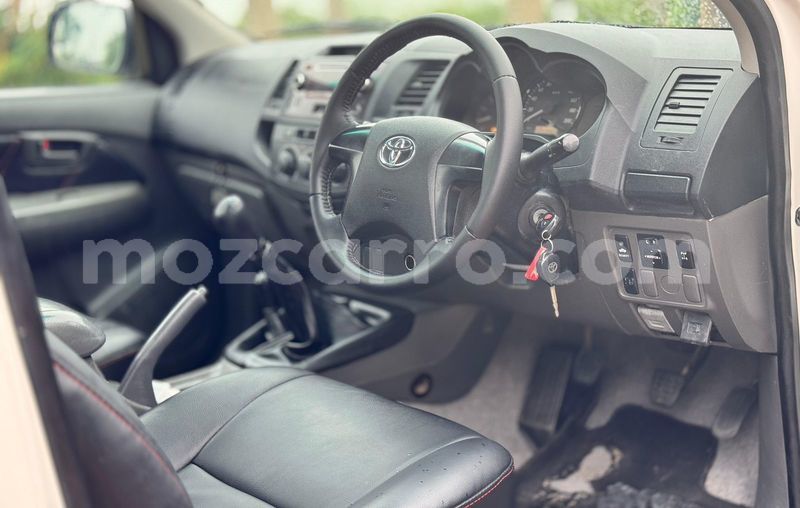 Big with watermark toyota hilux maputo maputo 41029