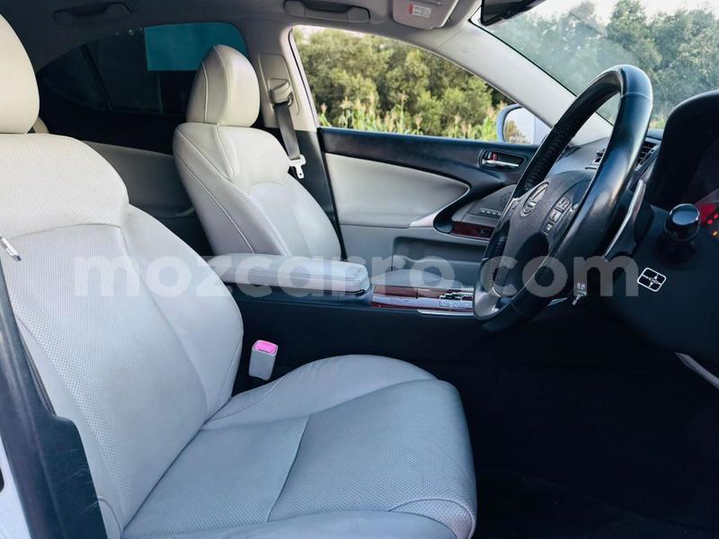 Big with watermark lexus is maputo maputo 41034