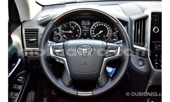 Buy Import Toyota Land Cruiser Other Car in Import - Dubai in Cabo Delgado Buy Import Toyota Land Cruiser Other Car in Import - Dubai in Cabo Delgado