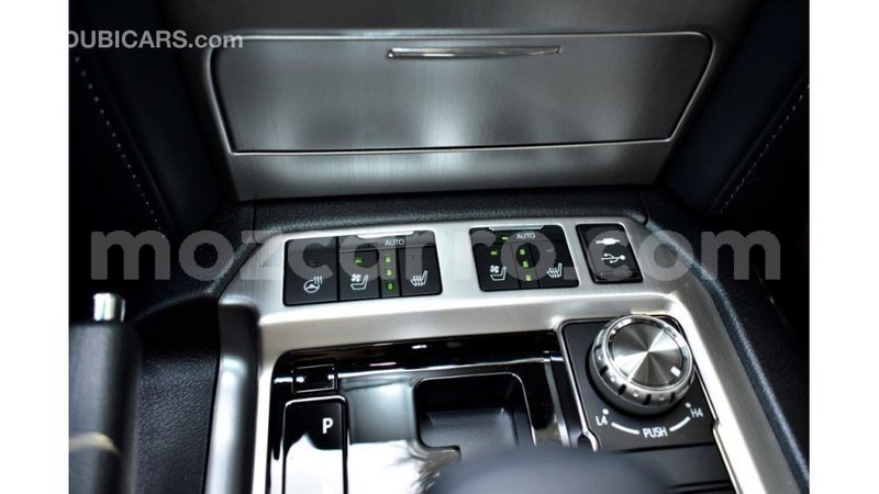 Big with watermark toyota land cruiser cabo delgado import dubai 6294