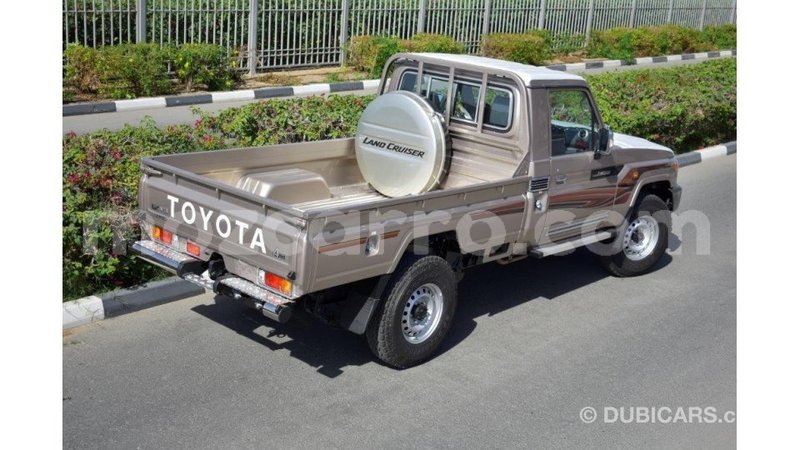 Big with watermark toyota land cruiser cabo delgado import dubai 6295