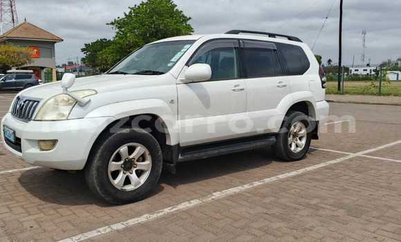 Buy Used Toyota Land Cruiser Prado White Car in Maputo in Maputo Buy Used Toyota Land Cruiser Prado White Car in Maputo in Maputo