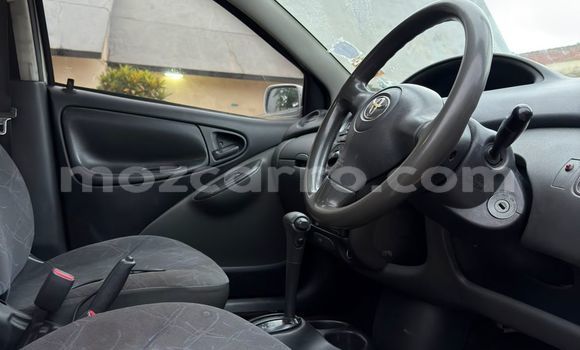 Nunua Ilio tumika Toyota Vitz Nyeupe Gari ndani ya Maputo nchini Maputo Nunua Ilio tumika Toyota Vitz Nyeupe Gari ndani ya Maputo nchini Maputo