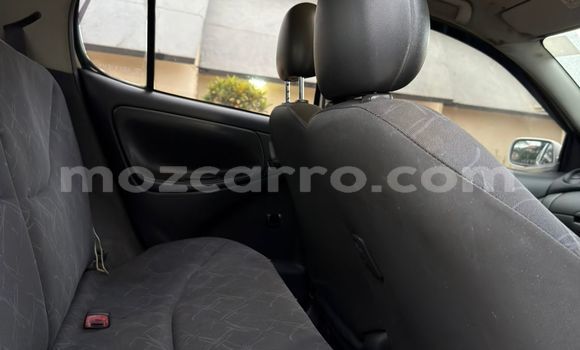 Nunua Ilio tumika Toyota Vitz Nyeupe Gari ndani ya Maputo nchini Maputo Nunua Ilio tumika Toyota Vitz Nyeupe Gari ndani ya Maputo nchini Maputo