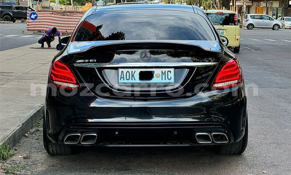 Tenga Tsaru Mercedes-Benz C-Classe Nhema Mota in Maputo in Maputo Tenga Tsaru Mercedes-Benz C-Classe Nhema Mota in Maputo in Maputo