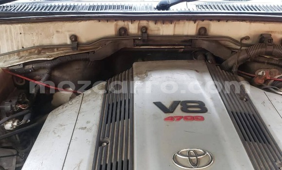 Comprar Usado Toyota Land Cruiser Branco Carro em Maputo em Maputo Comprar Usado Toyota Land Cruiser Branco Carro em Maputo em Maputo