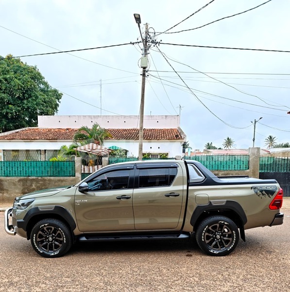 Big with watermark toyota hilux maputo maputo 41064
