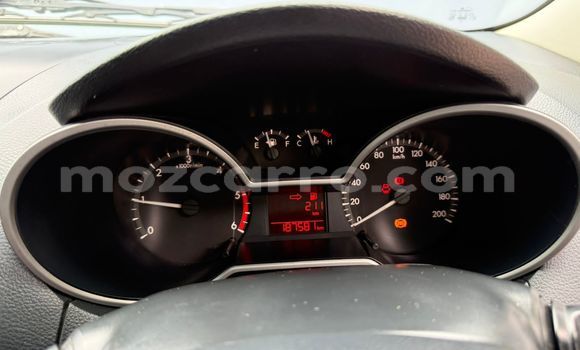 Comprar Usado Mazda BT-50 Branco Carro em Maputo em Maputo Comprar Usado Mazda BT-50 Branco Carro em Maputo em Maputo