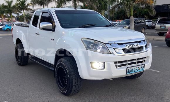 Comprar Usado Isuzu D-MAX Branco Carro em Maputo em Maputo Comprar Usado Isuzu D-MAX Branco Carro em Maputo em Maputo