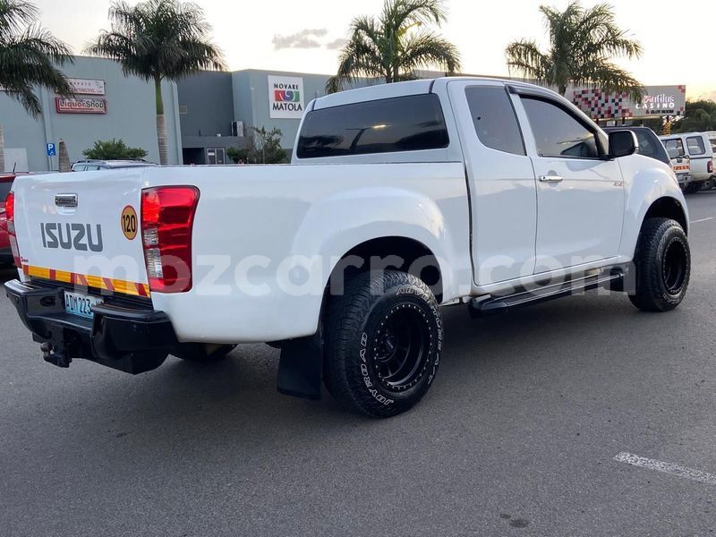 Big with watermark isuzu d max maputo maputo 41080