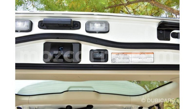 Big with watermark toyota land cruiser cabo delgado import dubai 6298