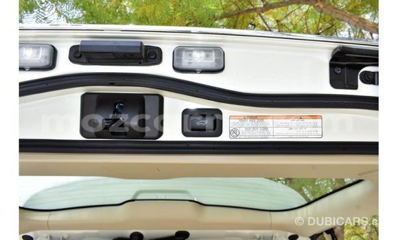 Buy Import Toyota Land Cruiser White Car in Import - Dubai in Cabo Delgado Buy Import Toyota Land Cruiser White Car in Import - Dubai in Cabo Delgado