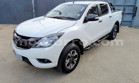 Comprar Usado Mazda BT-50 Branco Carro em Maputo em Maputo Comprar Usado Mazda BT-50 Branco Carro em Maputo em Maputo