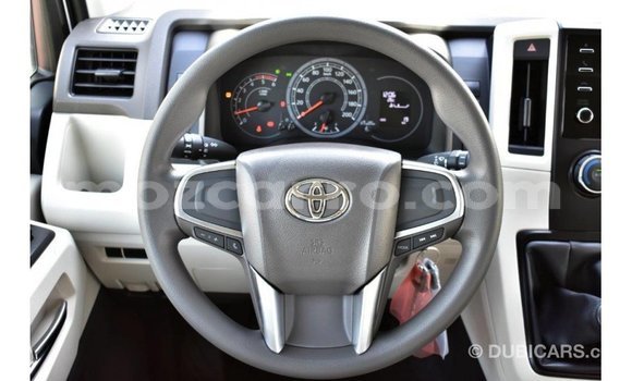 Buy Import Toyota Hiace White Car in Import - Dubai in Cabo Delgado Buy Import Toyota Hiace White Car in Import - Dubai in Cabo Delgado