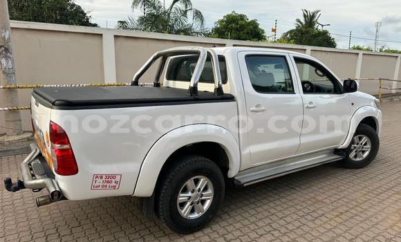 Comprar Usado Toyota Hilux Branco Carro em Maputo em Maputo Comprar Usado Toyota Hilux Branco Carro em Maputo em Maputo