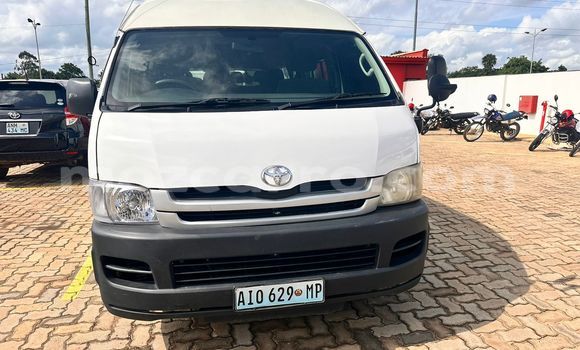 Comprar Usado Toyota Hiace Branco Carro em Maputo em Maputo Comprar Usado Toyota Hiace Branco Carro em Maputo em Maputo