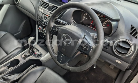 Tenga Tsaru Mazda BT-50 Chena Mota in Maputo in Maputo Tenga Tsaru Mazda BT-50 Chena Mota in Maputo in Maputo