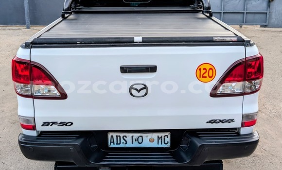 Tenga Tsaru Mazda BT-50 Chena Mota in Maputo in Maputo Tenga Tsaru Mazda BT-50 Chena Mota in Maputo in Maputo