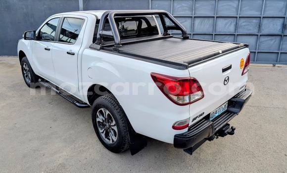 Tenga Tsaru Mazda BT-50 Chena Mota in Maputo in Maputo Tenga Tsaru Mazda BT-50 Chena Mota in Maputo in Maputo