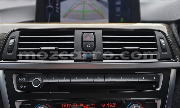 Comprar Usado BMW 3-Series Branco Carro em Maputo em Maputo Comprar Usado BMW 3-Series Branco Carro em Maputo em Maputo