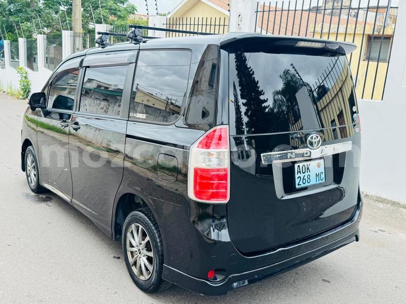 Big with watermark toyota noah maputo maputo 41137