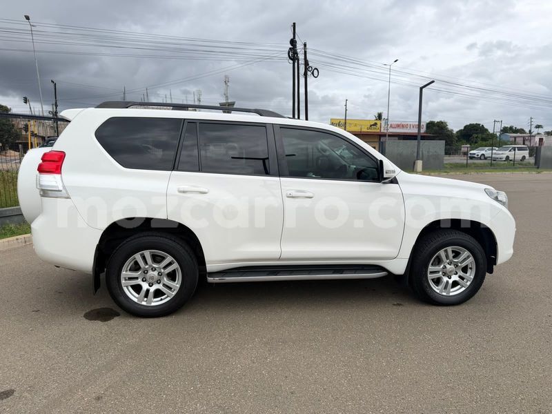 Big with watermark toyota land cruiser prado maputo maputo 41140
