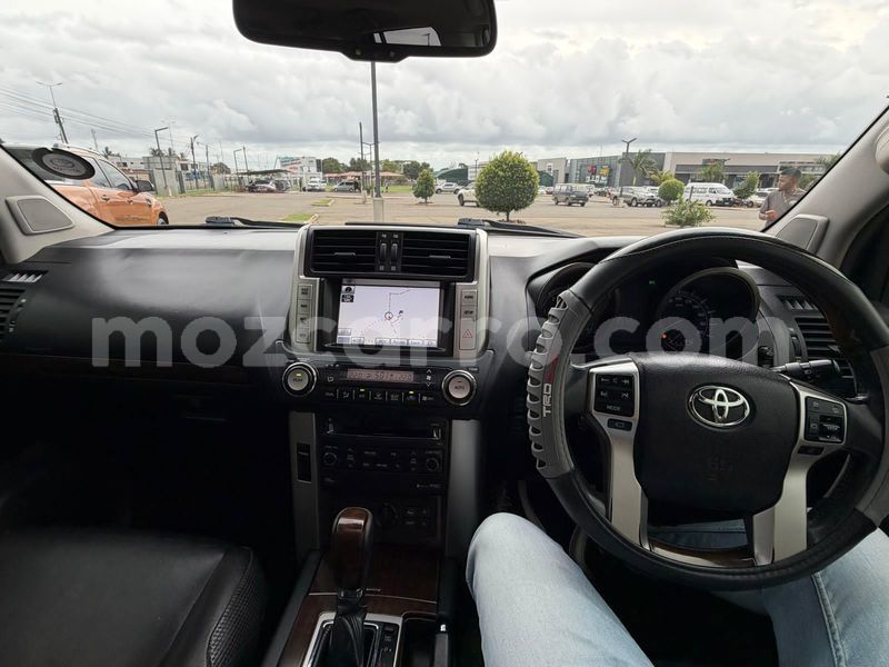 Big with watermark toyota land cruiser prado maputo maputo 41140